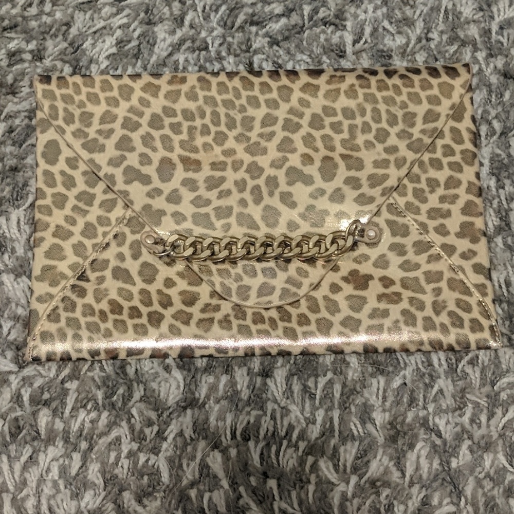 Leopard print Mud Pie clutch
